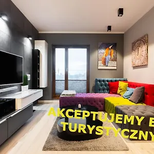 Elegant Business With Parking - By Upstairs Apartament